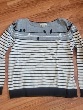 Striped Sweater with Bird Motif - White, Gray, Black